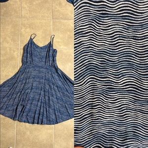 L Old Navy Fit and Flare Summer Dress. Blue wavy lines.